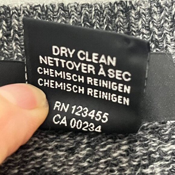 Lord‎ & Taylor 100% Cashmere Petite Crewneck Sweater Knit Marled Black White PXS - Picture 4 of 6